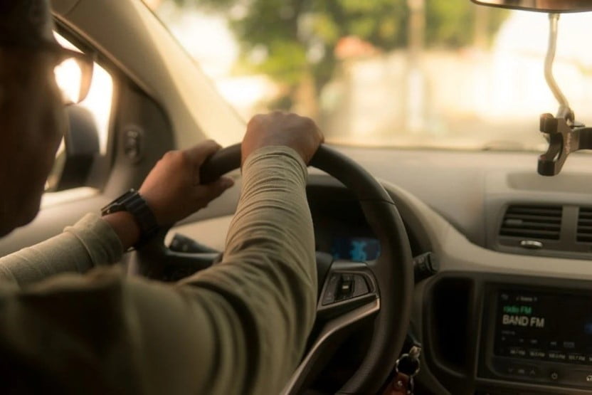 Werken in dienstbetrekking of als zelfstandige: de zaak UBER/ FNV.