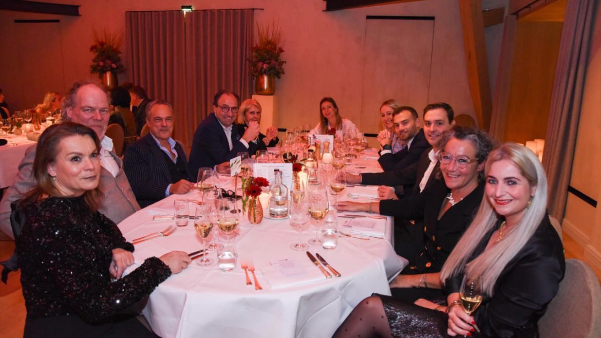 Consilio Tax & Law samen met partner Certafin bij gala One-Two-Go netwerk @ La Butte Aux Bois Lanaken op 24 november 2023.