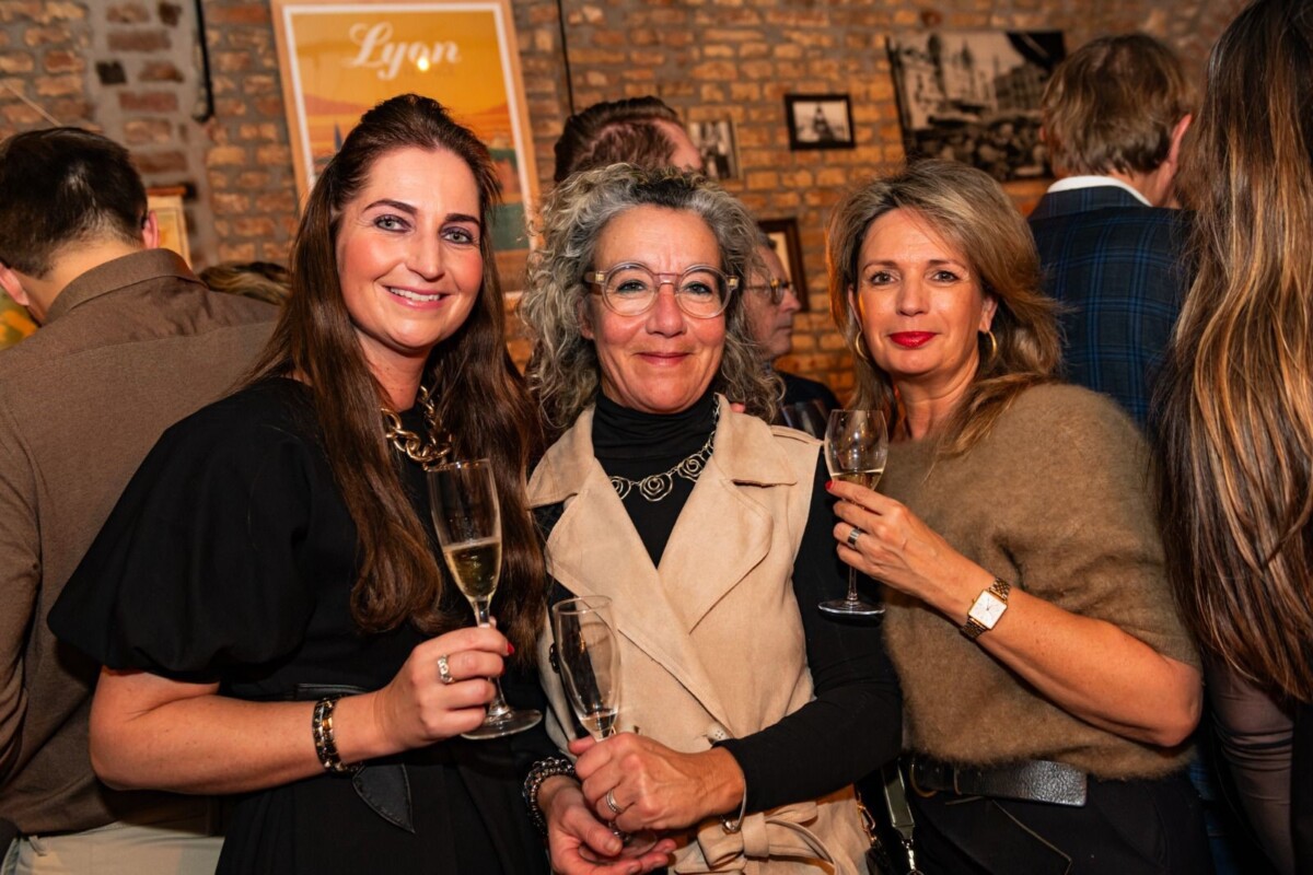 Nieuwjaarsborrel One Two GO: samen het glas heffen op een veelbelovend 2025!